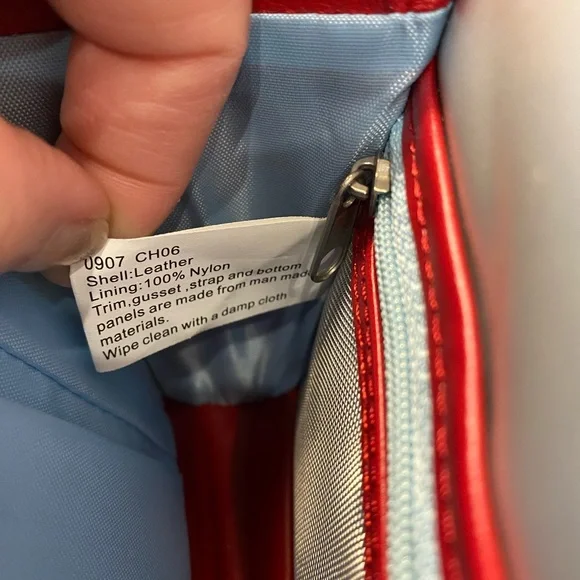 Travelon Mini Thin AntiTheft Red Crossbody EUC - Picture 6 of 10